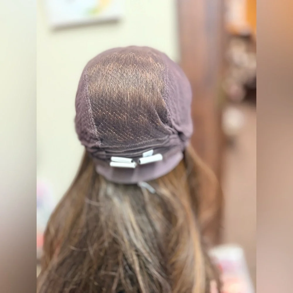 Raquel Welch Wigs “Stay The Night” Heat friendly wig - Picture 6 of 8